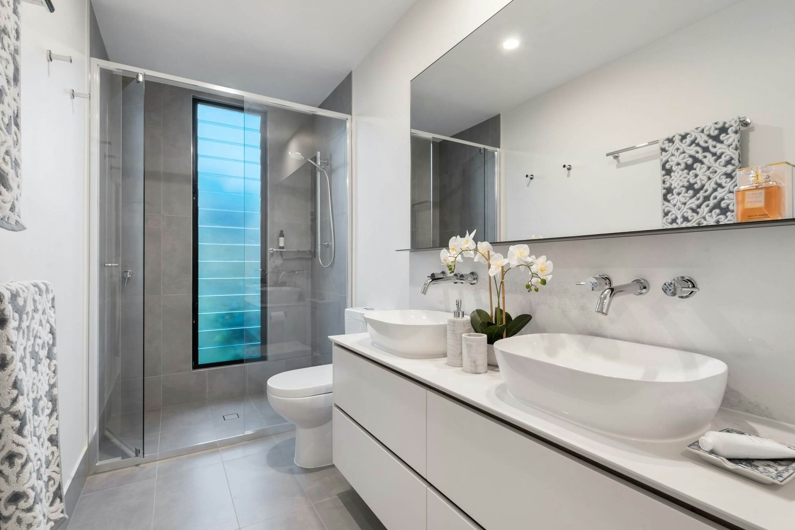 Vertical Shower Detail